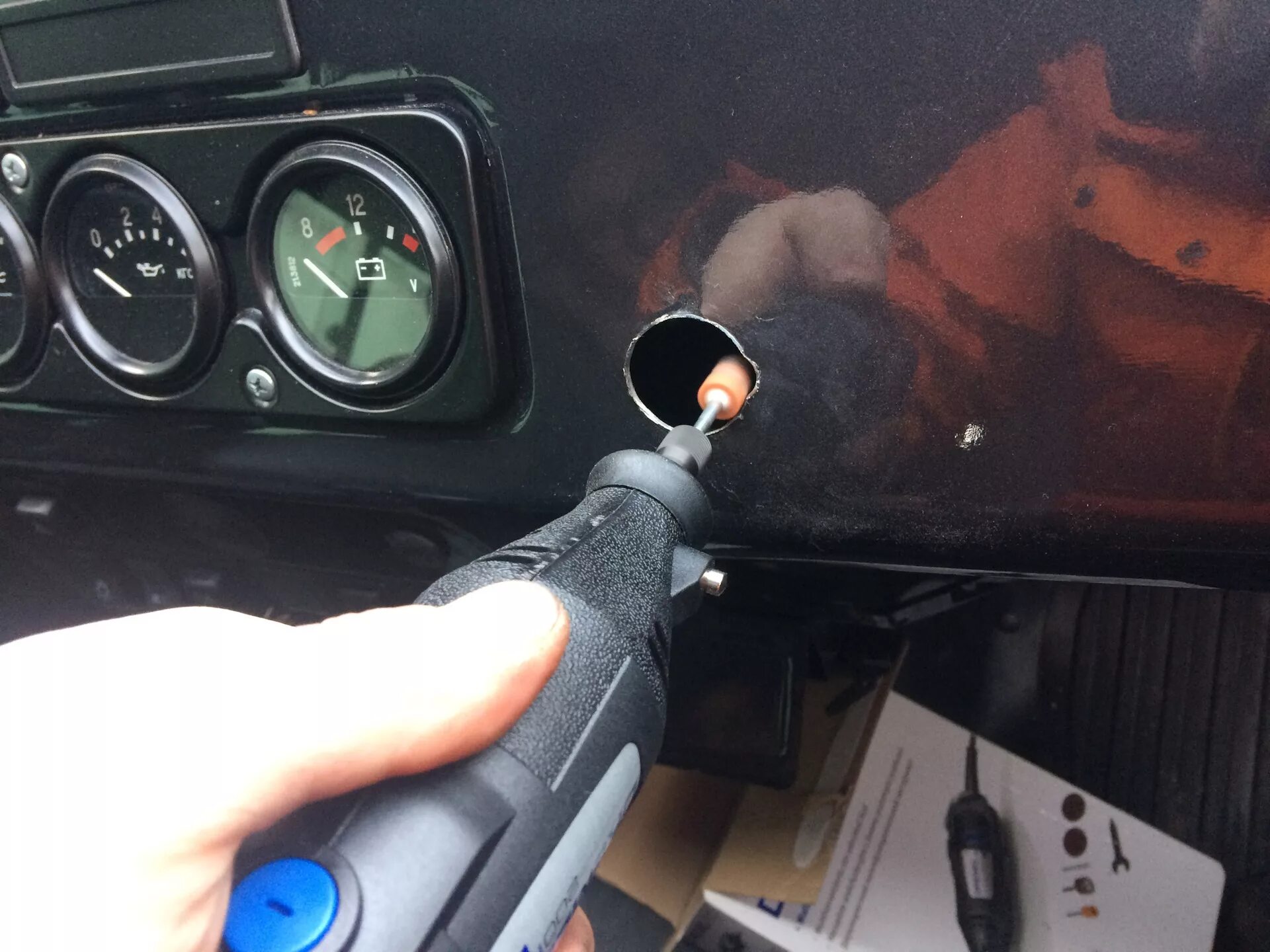 Как подключить прикуриватель в машине уаз Очумелые ручки и прикуриватель Toyota ist (1G), 1,5 л, 2003 года своими руками