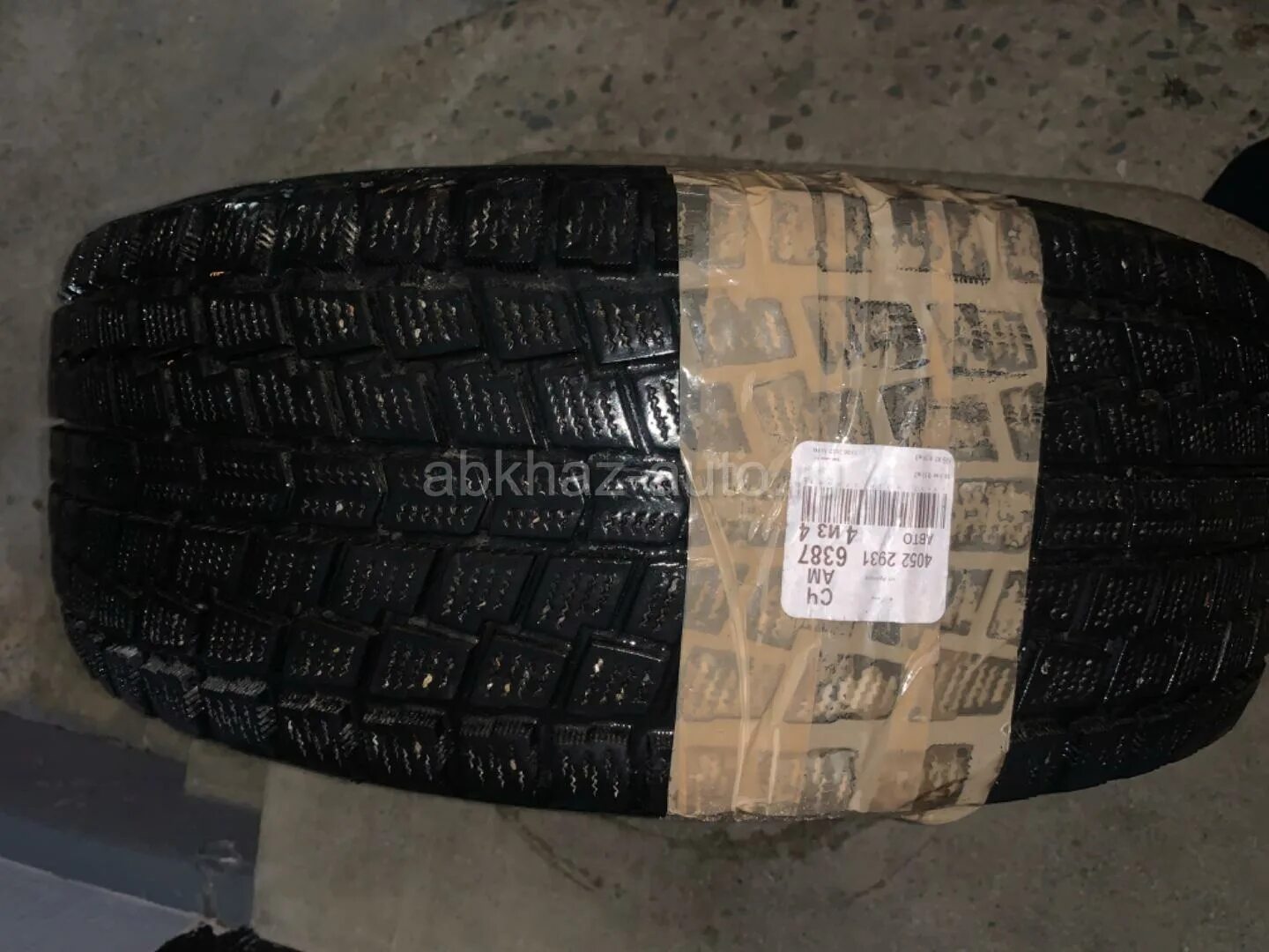 Шины от прокола. Triangle tr968 215/35/18. Шины сухум. 65. 65.