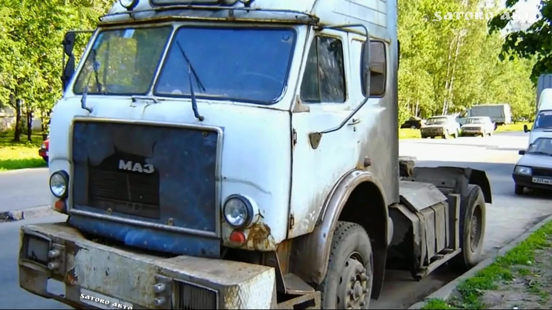 Зил 4331 со спальником. Переделанные мазы. Маз 500 седельный тягач. Урал с кабиной зил 4331. Урал 63674 тягач.