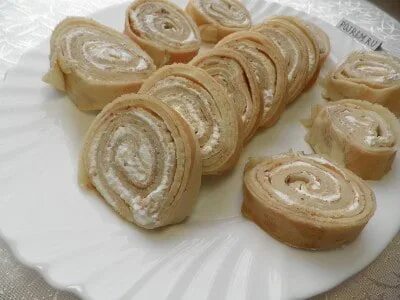 Рулет из блинного теста
