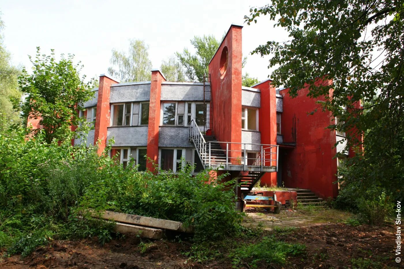 старые заброшенные пионерские лагеря. заброшенный лагерь лесные дали поселок володарского. пионерский лагерь лесные дали московская область. пионерский лагерь юность московская область. пионерское московская область.