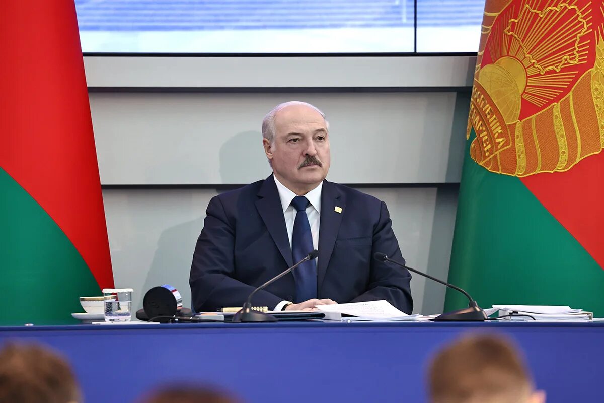 Леонид семёнович мальцев. Юрий хаджимуратович караев. Леонид мальцев беларусь. Шушкевич 1994. Лукашенко и кубраков.