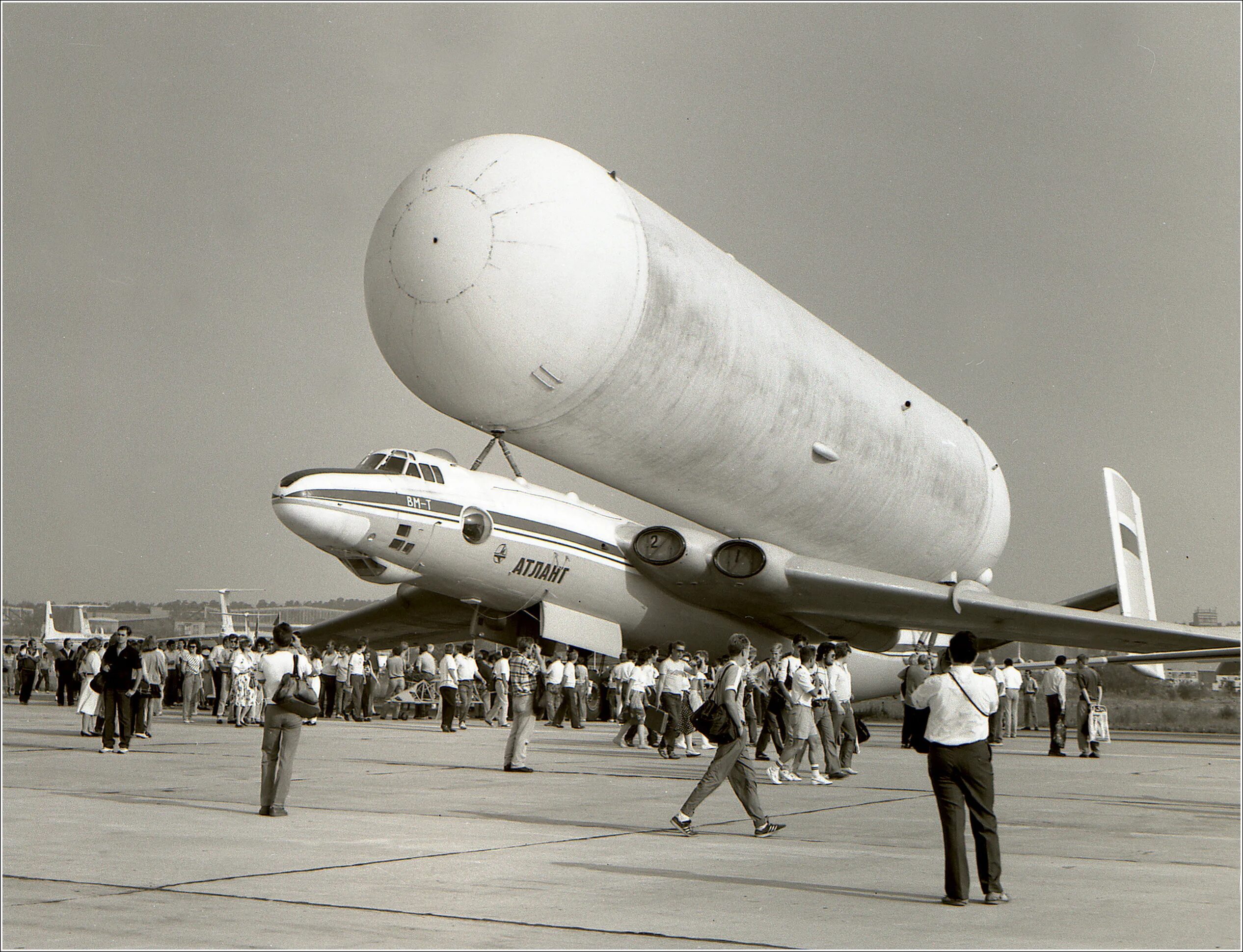 Самолёт вм-т атлант. Bm t. Самолёт вм-т атлант. Транспортный самолёт вм-т атлант. Самолет 3м атлант.