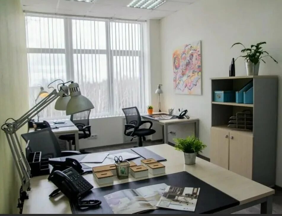 Аренда небольшого помещения. Наш офис. Небольшой кабинет в аренду. Маленький офис в Москве. Маленький простой офис.