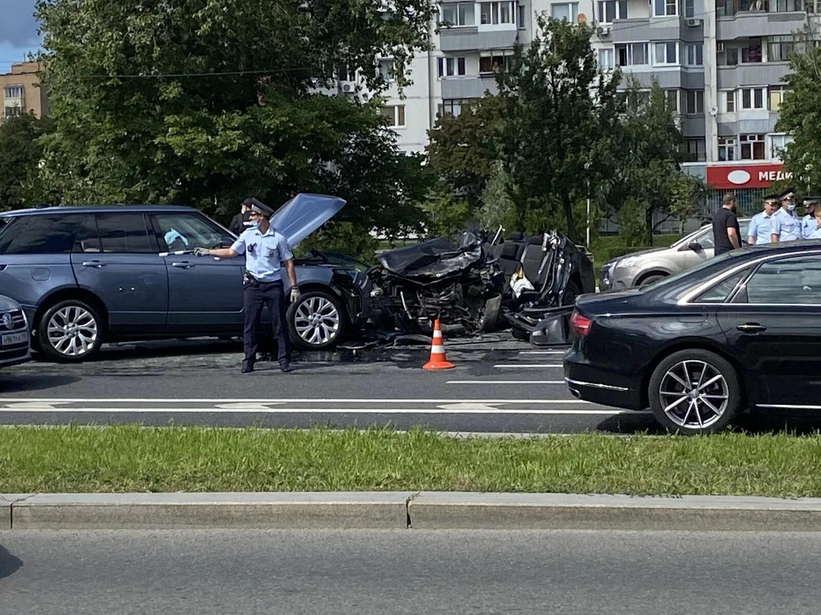 Новости москвы сегодня свежие происшествия москва. Авария на Можайском шоссе 7 августа 2020. Авария на Можайском шоссе. ДТП на Можайском шоссе.