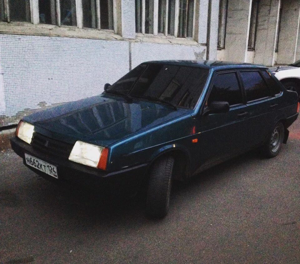 Ваз 21099 серебристая опер. Ваз 2199 бункер. Ваз 21099 оперской стиль. Ваз 21099 на стиле. Ваз 21099 oper.