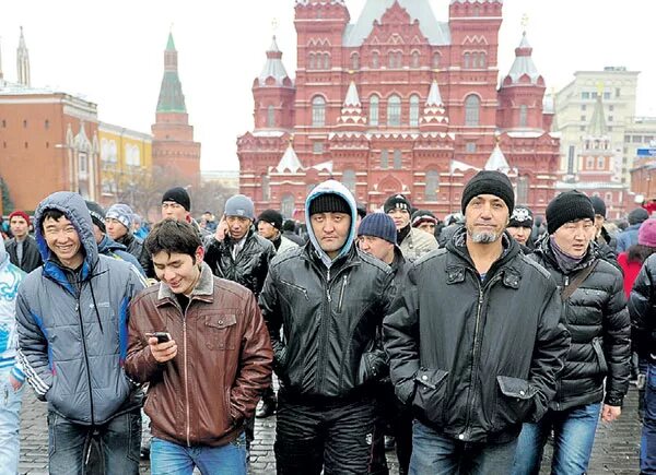 Гонения таджиков в москве. Погромы русских в Таджикистане в 90-е. Таджикистан 1990-е,. Русские в Узбекистане в 90-е.