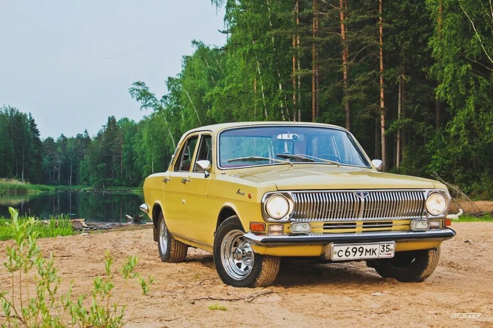 Волга машина фото. ГАЗ 24 2.4. ГАЗ Волга 24 желтый. ГАЗ 2410 желтая. ГАЗ 24 1977 drive2.