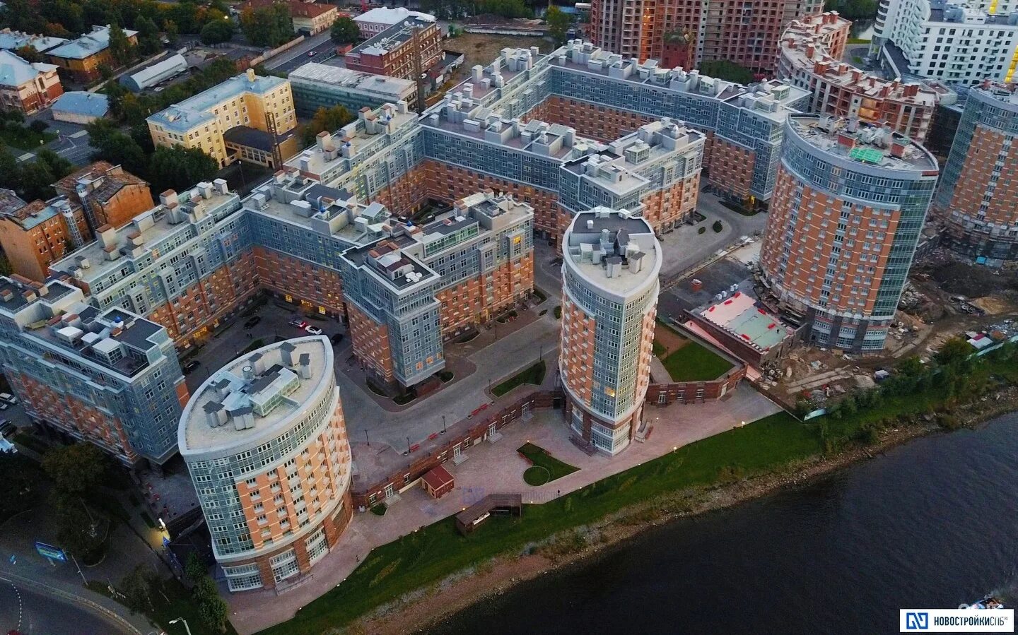 ЖК Премьер Палас, жилой комплекс, Россия, Санкт-Петербург, Пионерская ул. - Янде