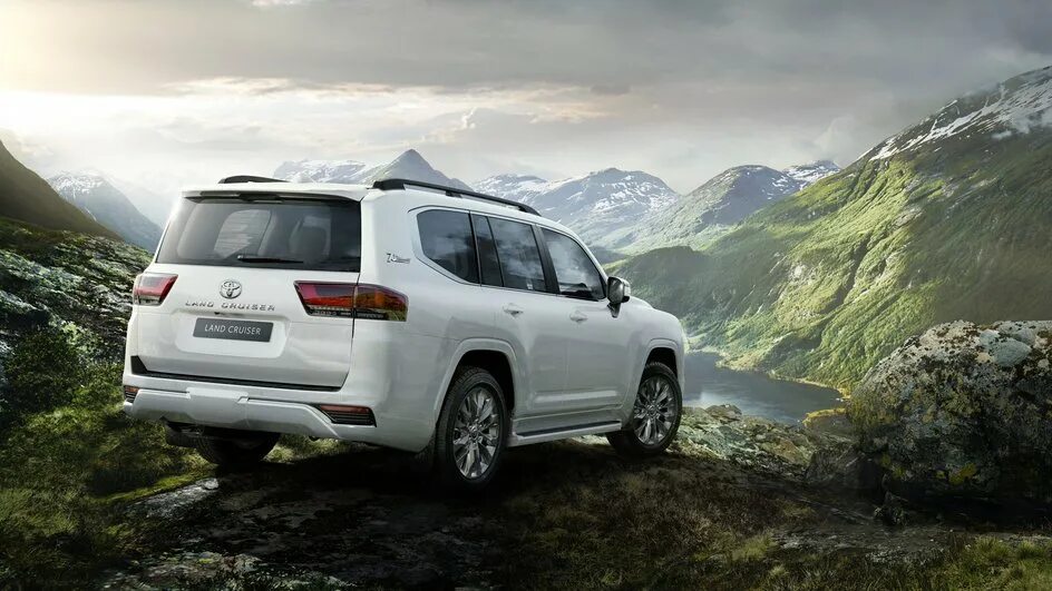 Тойота лк новый. Новый toyota land cruiser 300 2021. Land cruiser 300 2022. Тойота лк новый. Toyota land cruiser 300.