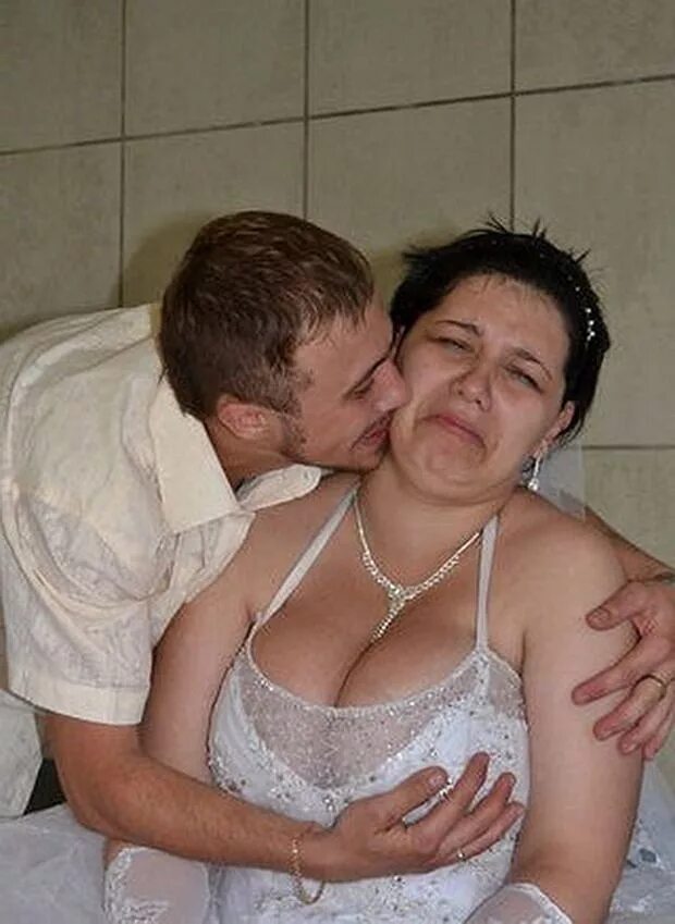 Толстушка жена изменяет мужу. Толстушка жена изменяет мужу. Моника райли сейчас 2021. Парень обнимает толстую девушку. Объятия с полной женщиной.