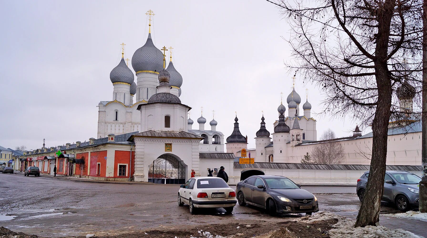 Погода ростов ярославский. Ростов Великий рельеф. Ростов Великий 1996. СТО Ростов Великий. Ростов Великий окраины.