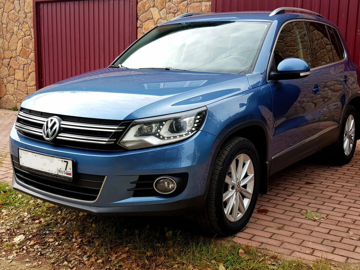 Купить фольксваген тигуан 2012 год. Volkswagen Tiguan 2013 года. Фольксваген Тигуан 2013 года. VW Tiguan 2012 голубой. Volkswagen Tiguan, 2013 авто ру.