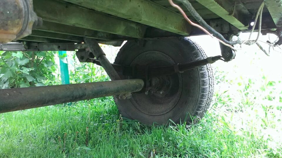Ось рессоры уаз 31519. Задняя рессора уаз 31519. Уаз 31519 рессоры. Рессора уаз 31512 задняя. Рессора уаз задняя 7 листовая.