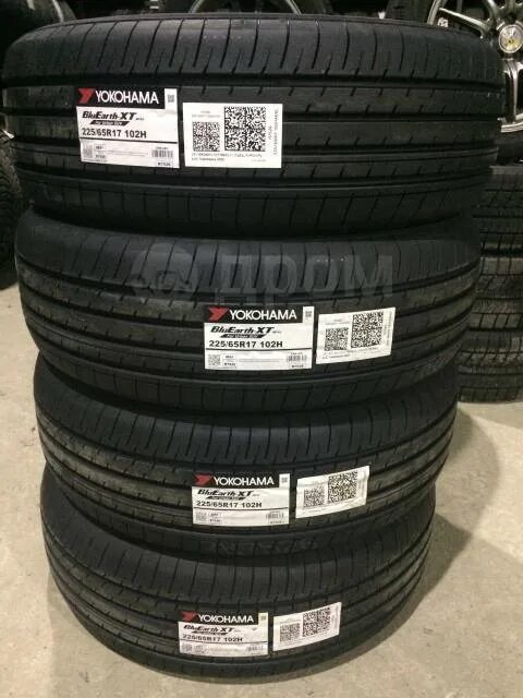 Yokohama bluearth xt 225 65 r17. Yokohama BLUEARTH-XT ae61 225/65 r17 102h. Yokohama BLUEARTH-XT ae61. BLUEARTH-XT ae61. R17 225/65 Yokohama ae61 102h.