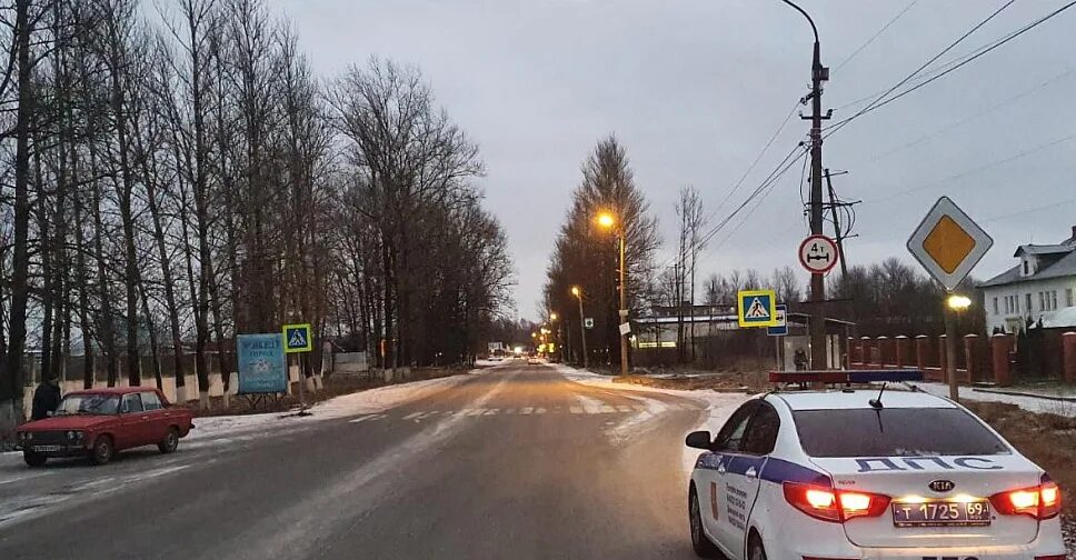 Торопецкий тракт 9/21 ржев. Март в городе. Водитель ржев. Ржев дпс. Дтп м9 тверская область.