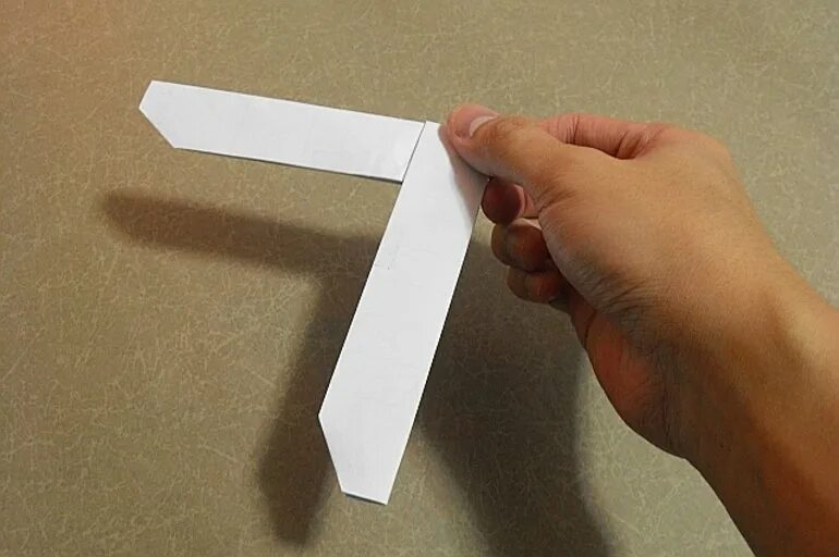 Как сделать бумеранг из а4. Бумажный бумеранг. поделки из бумаги бумеранг. как сделать бумеранг из бумаги. бумажный бумеранг который возвращается.