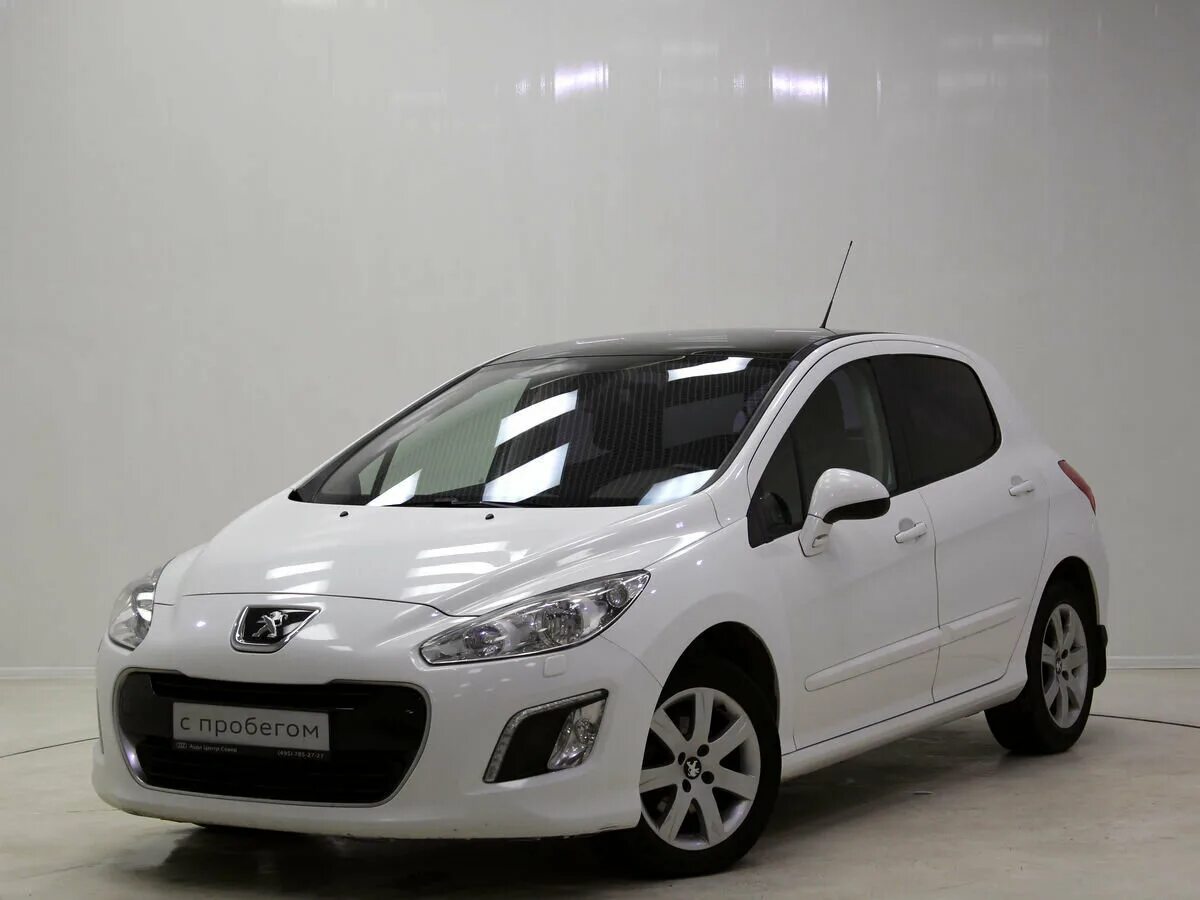 Купить пежо с пробегом спб. Пежо 308 2011. Пежо 308 2011 года. Peugeot 308 1.6. Пежо 308 2011 1.6 автомат.