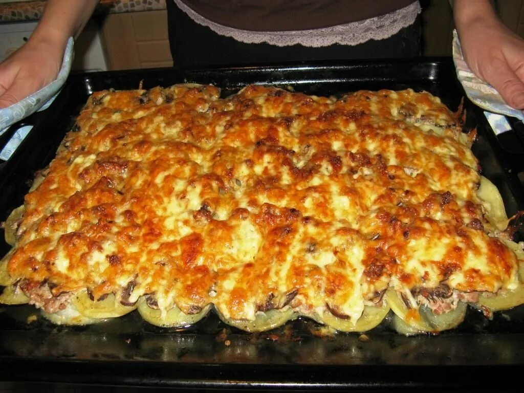 Готовим в духовке рецепты быстро вкусные. Мясо по-капитански в духовке. ужин из фарша в духовке. вкусные блюда из фарша в духовке. мясо по-французски в духовке.