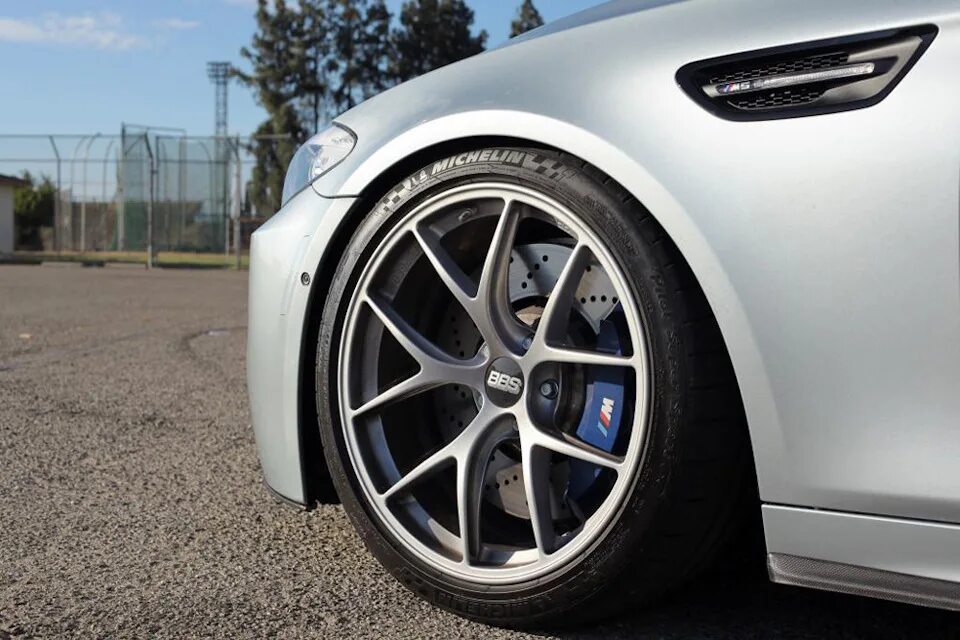 Колеса r19. Bmw f10 с дисками r19 hre. bbs 10.5 r20. bmw hre r19. диски hre p101 r20.