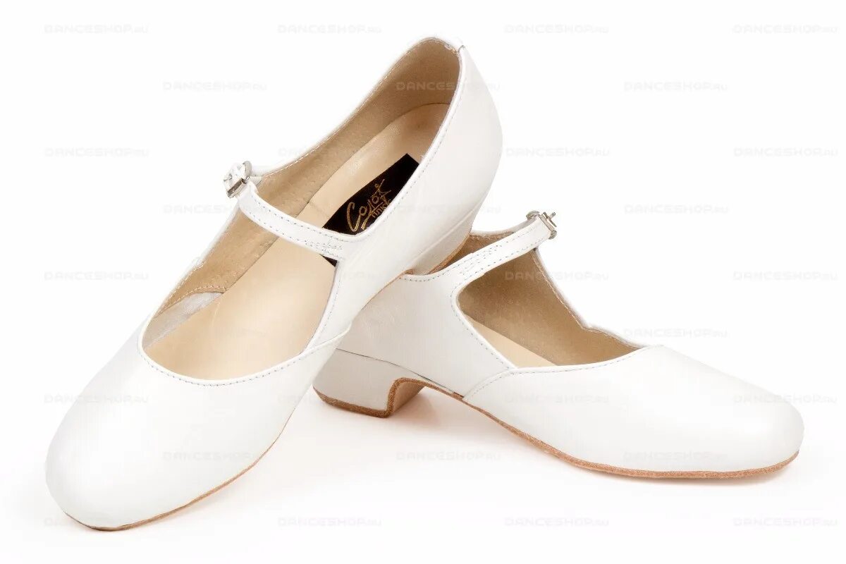 Купить недорогие туфли москва. Танцевальные туфли белые. Туфли для танцев белые. Белые туфли для девочки 37 размер. Танцевальные туфли для девочек белые.