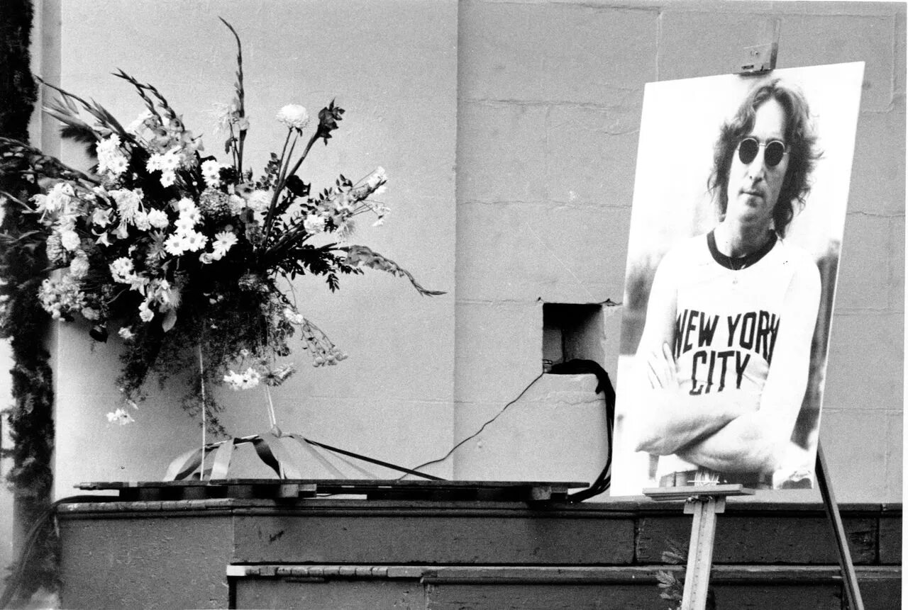 22 декабря 1980. Куреневская трагедия 1961. Группа xtc новая волна. Ленноновский митинг на ленинских горах. Андрей алексеевич стенин.