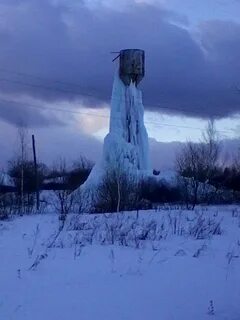 Водонапорная башня зимой