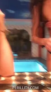 Slideshow flashing on periscope.