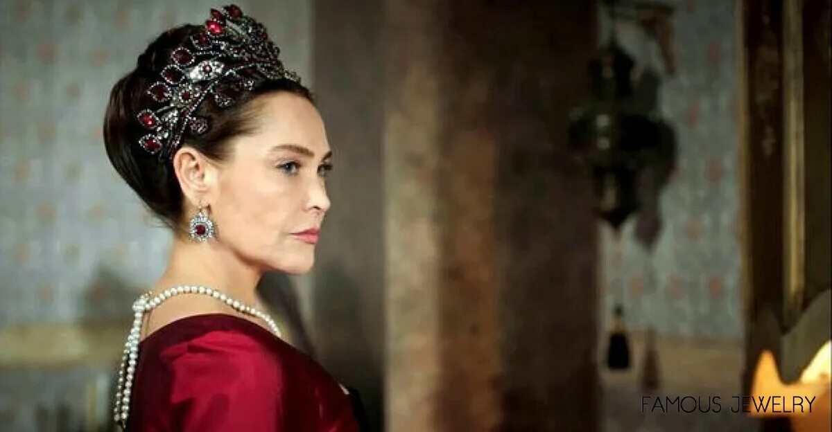 Muhteşem Yüzyıl Kösem- Safiye Sultan Kostüm tasarımı, Elbise, Kıyafet
