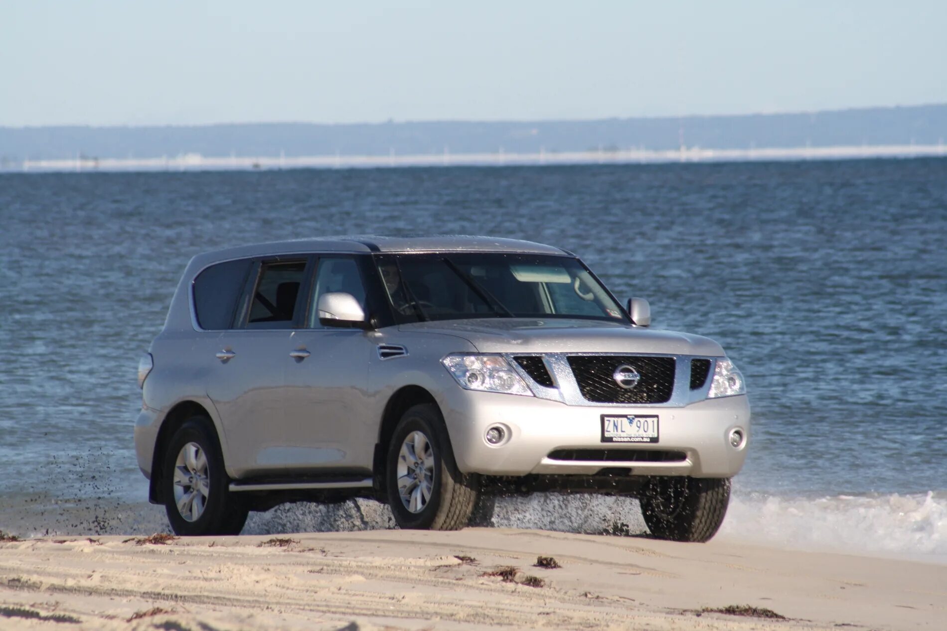 Patrol характеристики. Nissan Patrol 2015. Ниссан Патрол 2015. Nissan Patrol y62 2015. Ниссан Патрол 2023.