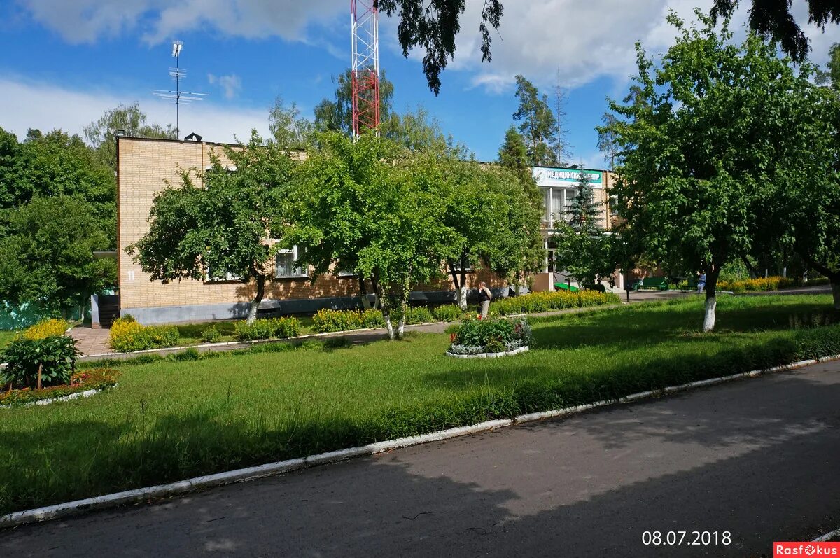 Звенигород стд. Пансионат союза театральных деятелей звенигород. звенигород пансионат звенигород стд. санаторий звенигород стд рф. пансионат звенигород стд фотографии.