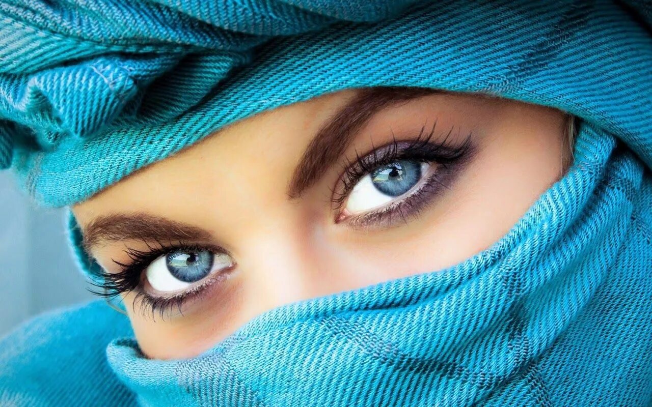 Attractive eyes. Attractive eyes
