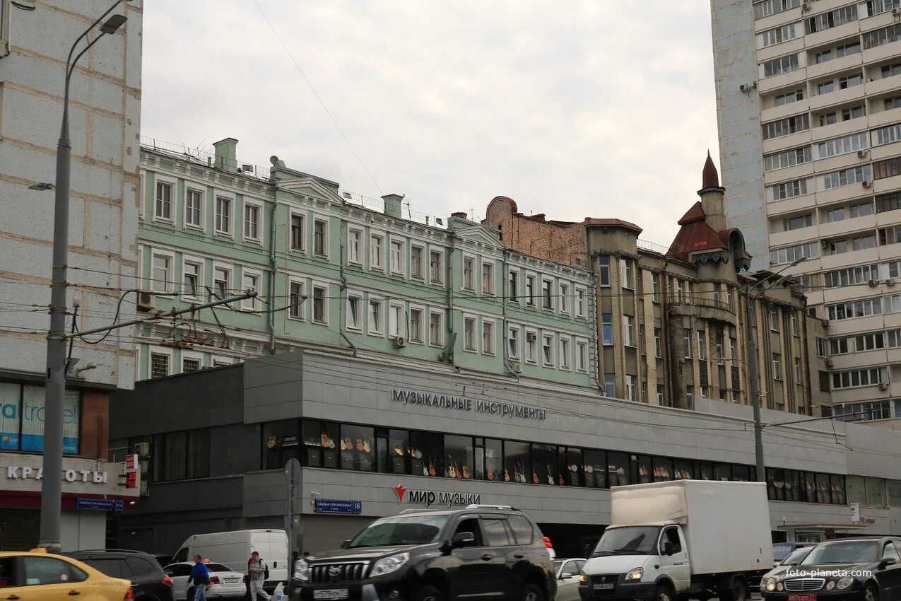 Вид на Москву сверху. Садовая-Триумфальная улица (2016 год). Редакционное фото №
