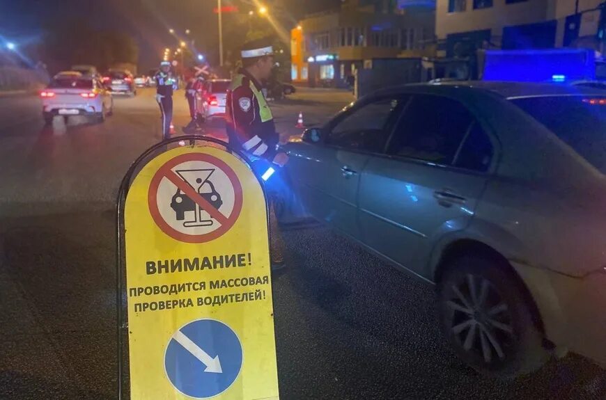 Сотрудники гаи видное. Водитель балашиха. Водитель балашиха. Работа водителем в балашихе. Трезвый водитель из балашихи до электростали цена.