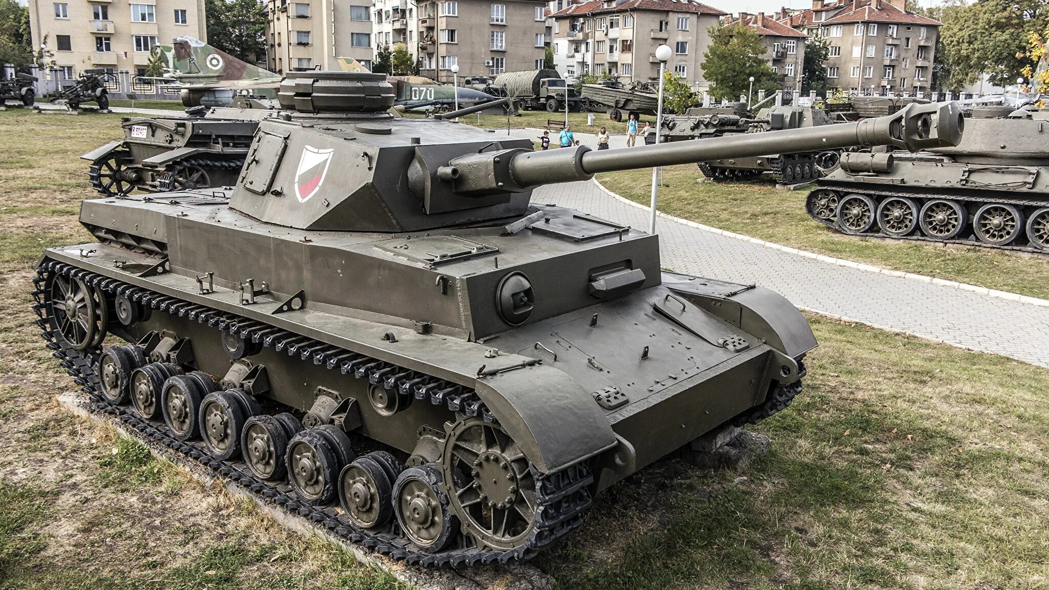 танк pz kpfw 2. Pz kpfw 4 ausf d. Pz 4 ausf f2. танк pz. танк pz.