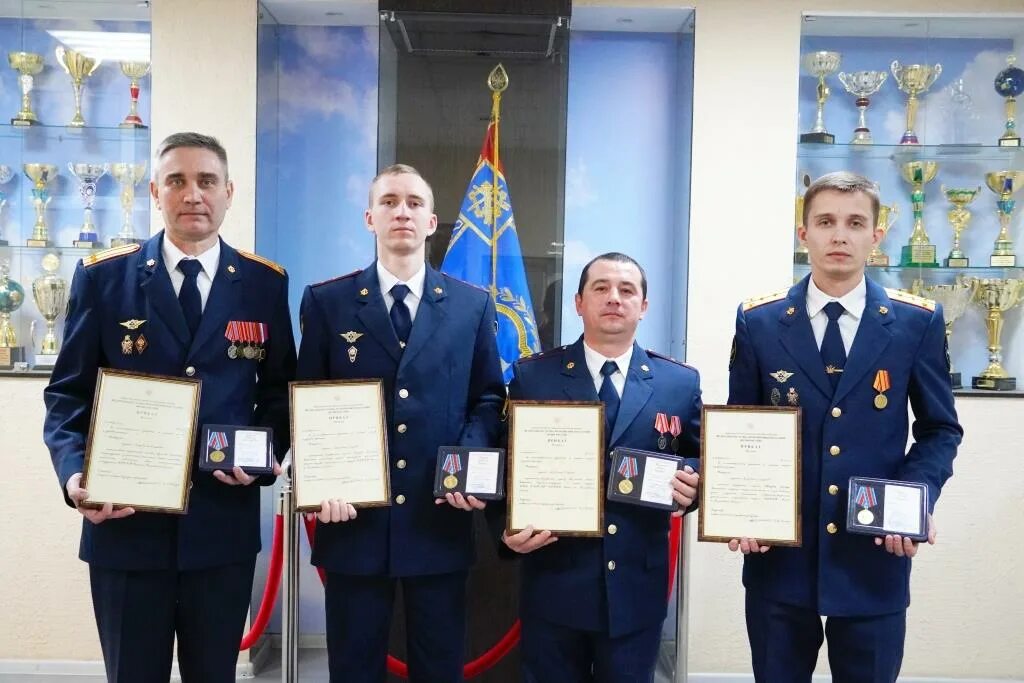 Уис 25