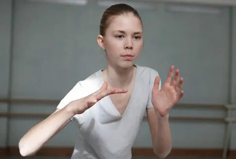 Сирота стала лучшей балериной