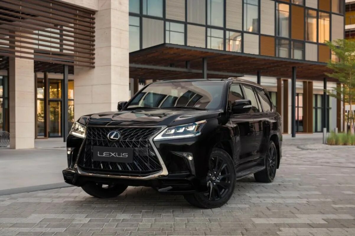 Черный лексус лх. Lexus lx 570 2015 черный. Lexus lx 570 black vision. Лексус лх 570. Новый лексус 570 черный.