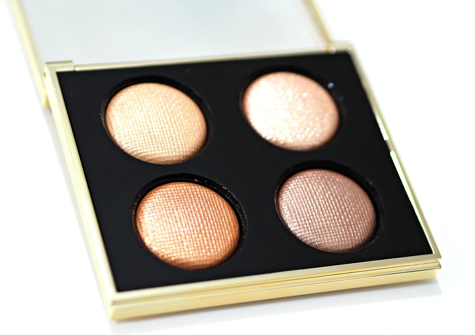 Тени bobbi brown luxe eye shadow. Bobbi brown luxe eye shadow. bobbi brown luxe eye shadow quad. хайлайтер бобби браун luxe gilded. тени bobbi glow от bobbi brown 6 opal.