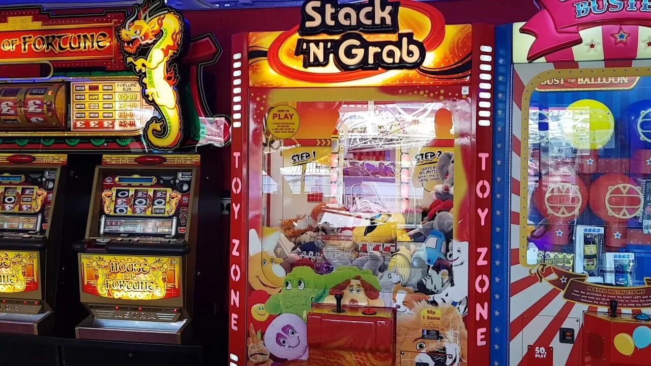 N stack. Детский игровой автомат catch n grab. stacked n grab. grab n win. stack&#039;n&#039;roll.