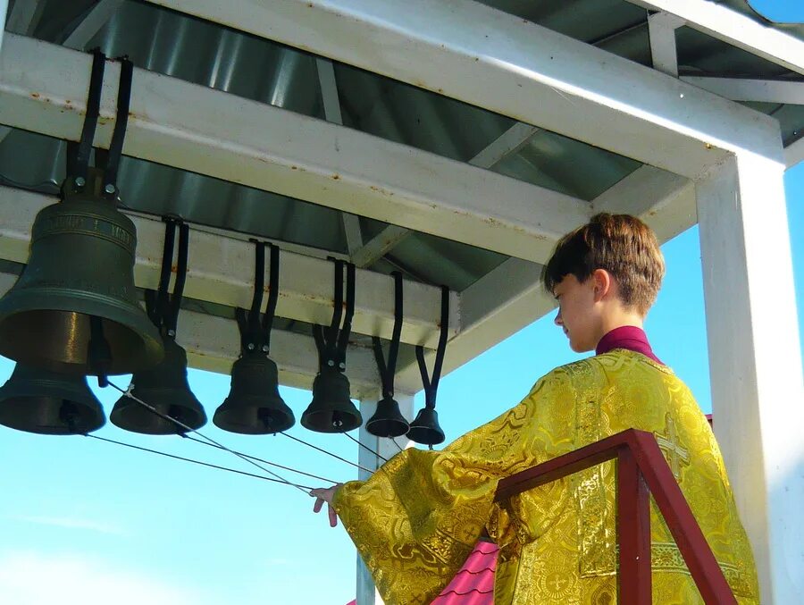 храм христа спасителя монастырь колокола. колокольный звон храма христа спасителя. звонница храма христа спасителя. владимир демаков звонарь храма христа спасителя. колокольный звон христа спасителя.