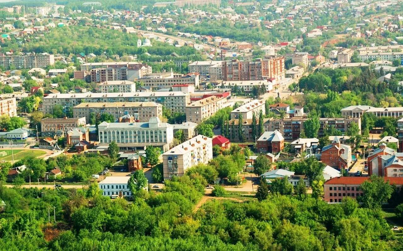 Д бугуруслан. Бугуруслан оренбургская область. бугуруслан центр города. бугуруслан башкирия. площадь бугуруслана.