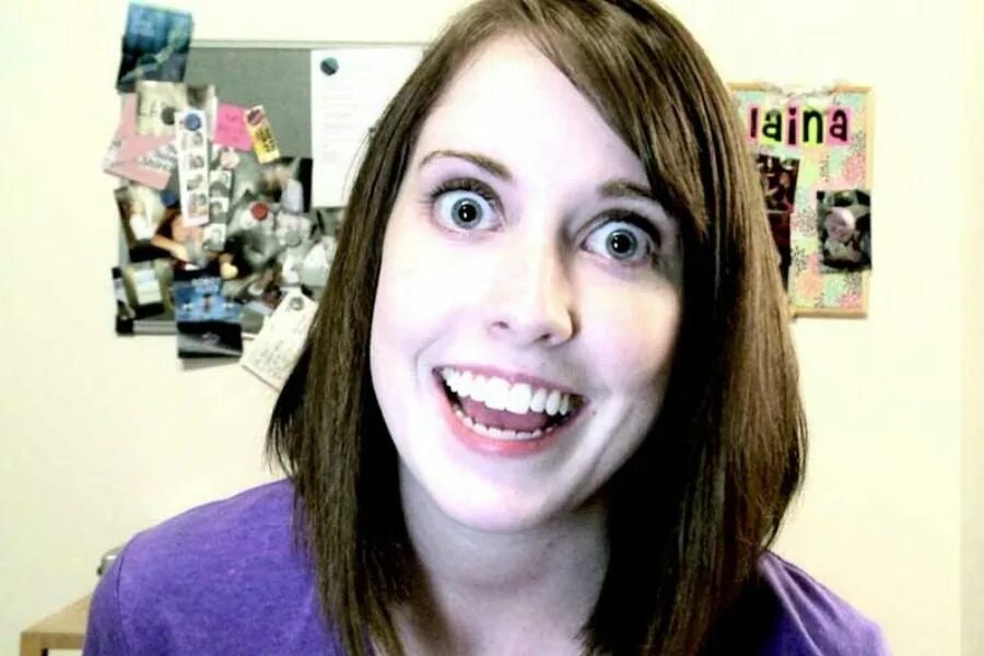 Overly attached girlfriend или Laina Walker. Overly attached girlfriend кто это. Крипистори девушка с большими глазами и улыбкой. Girl psycho during