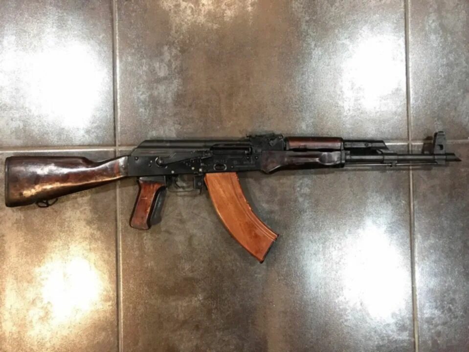 Акм молот пермь. Охолощённый ак 47 акм впо925. акм 1975 года . (впо925).