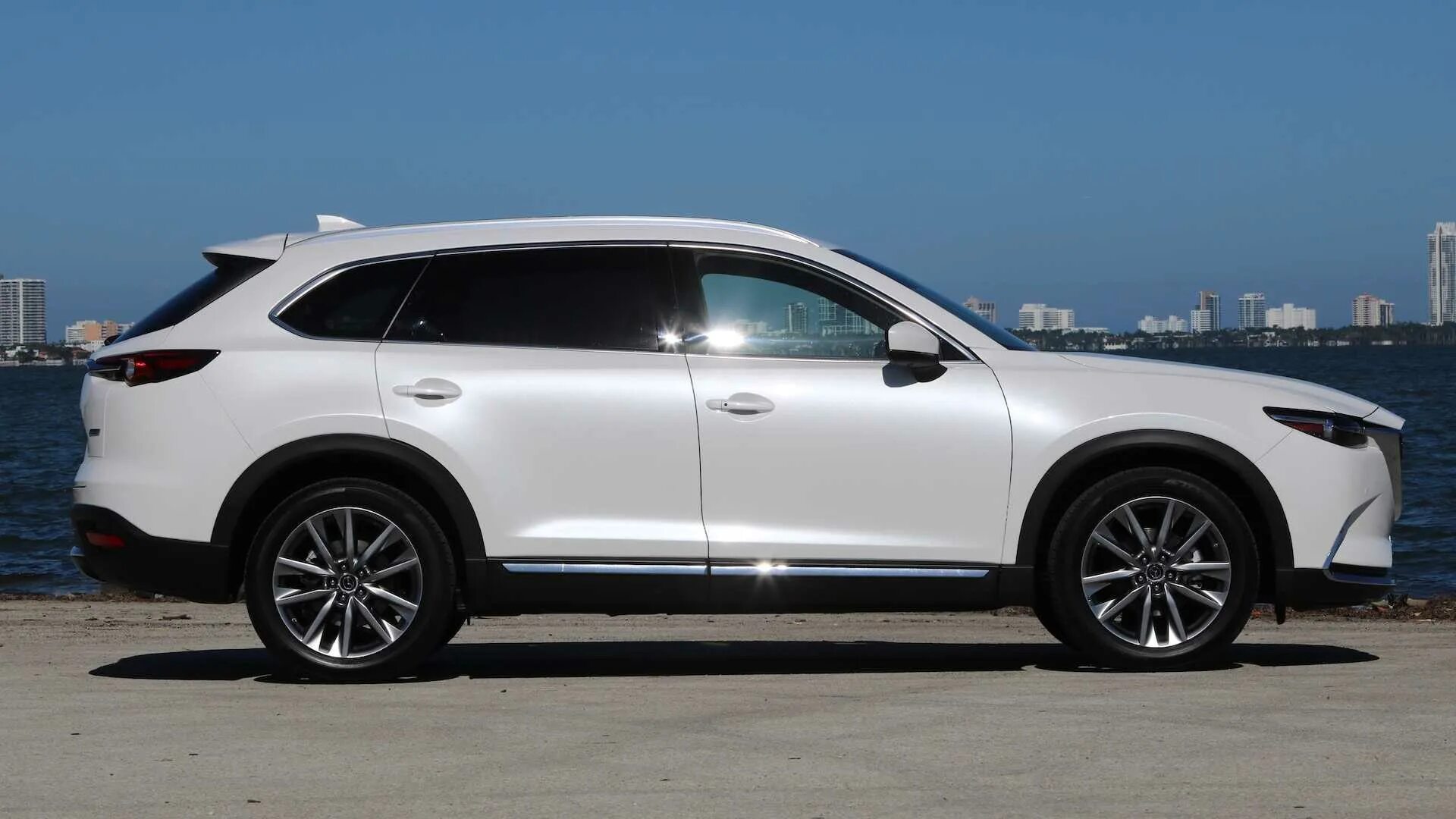 Сх 9 2019. Mazda CX 9 белая. Mazda CX-9 2019 белая. Мазда СХ 9 белая 2020. Mazda cx9 2021 белая.