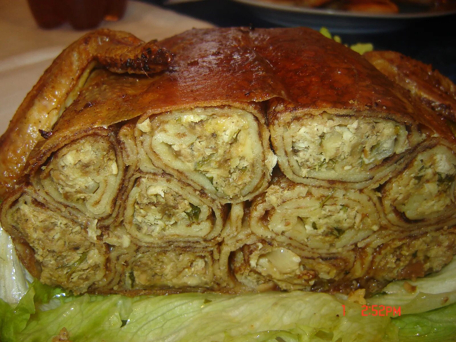 Курица фаршированная блинами рецепт с фото пошагово - 1000.menu