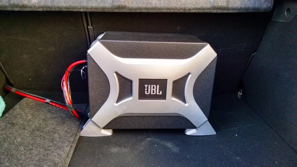 Jbl bass pro. JBL basspro II. Сабвуфер JBL basspro. JBL Bass Pro 2. JBL Bass Pro Nano.