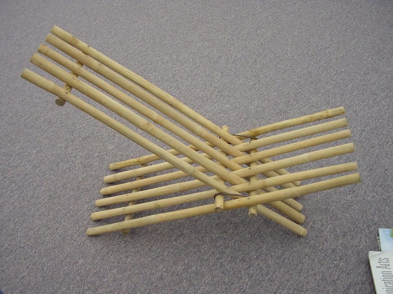 Изделия из бамбуковых палочек. Подставка из бамбуковых палочек. Поделки из бамбуковых палок. Изделия из деревянных палочек. Что можно из палочек для суши