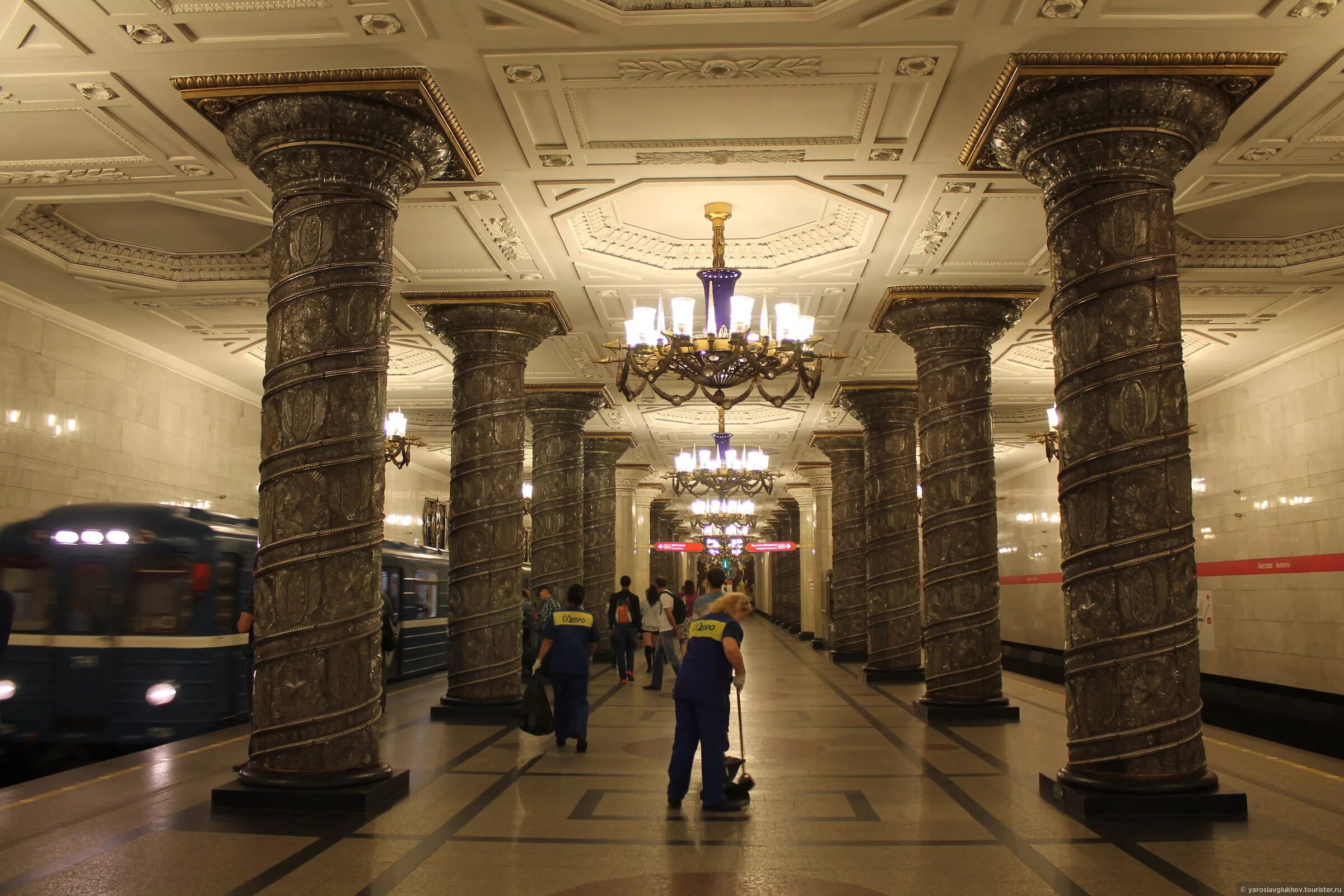 Метро спб интерактивная. Станция метро автово. метро санкт-петербурга. вестибюль станции автово. железнодорожная станция автово санкт-петербург.