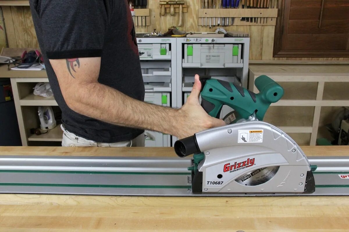 Tracker Grizzly® 1448 SC. Circular saw first person view. Grizzly Scalper vg645-3v. Track saw